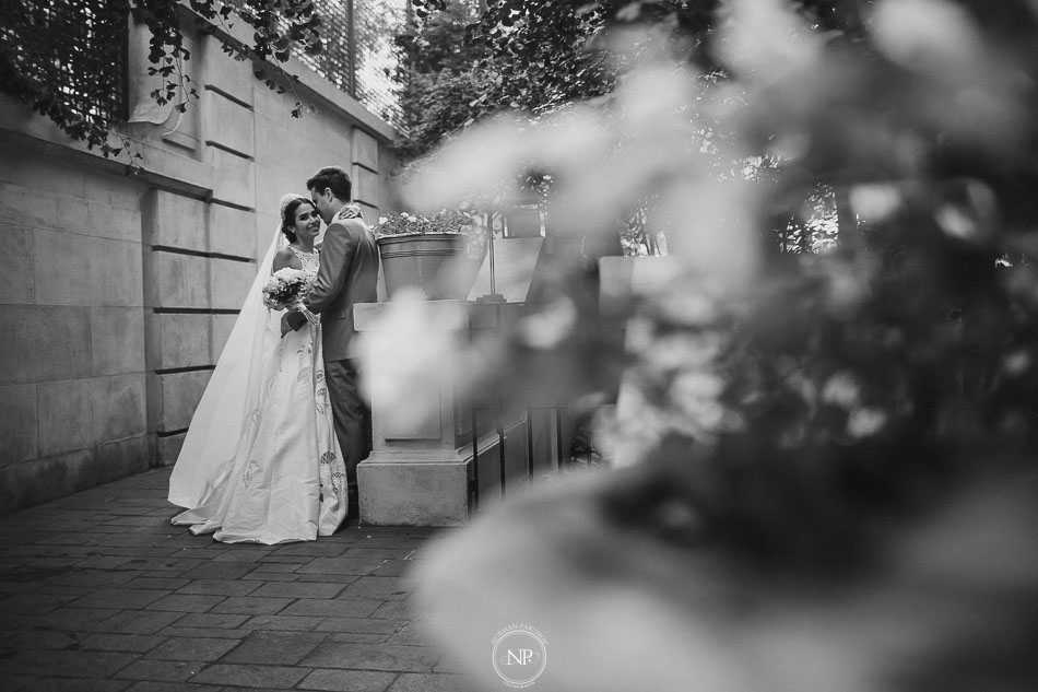 Retratos de novios, casamiento en Palacio Duhau Park Hyatt Bs As, fotoperiodismo de bodas, Norman Parunov