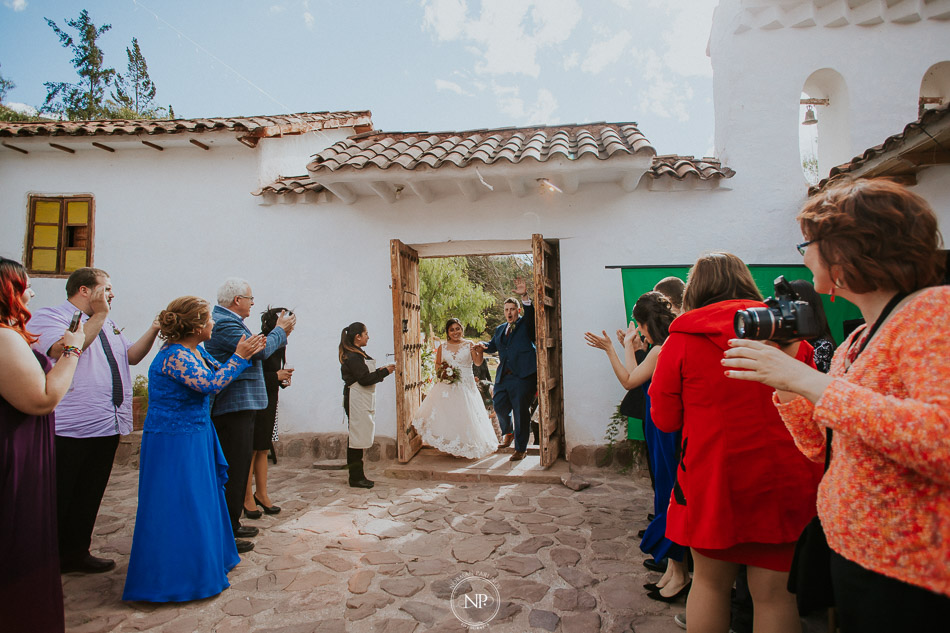 Destination wedding en Hacienda Canopata, Arrecife catering, Cusco Perú, fotoperiodismo de bodas, Norman Parunov