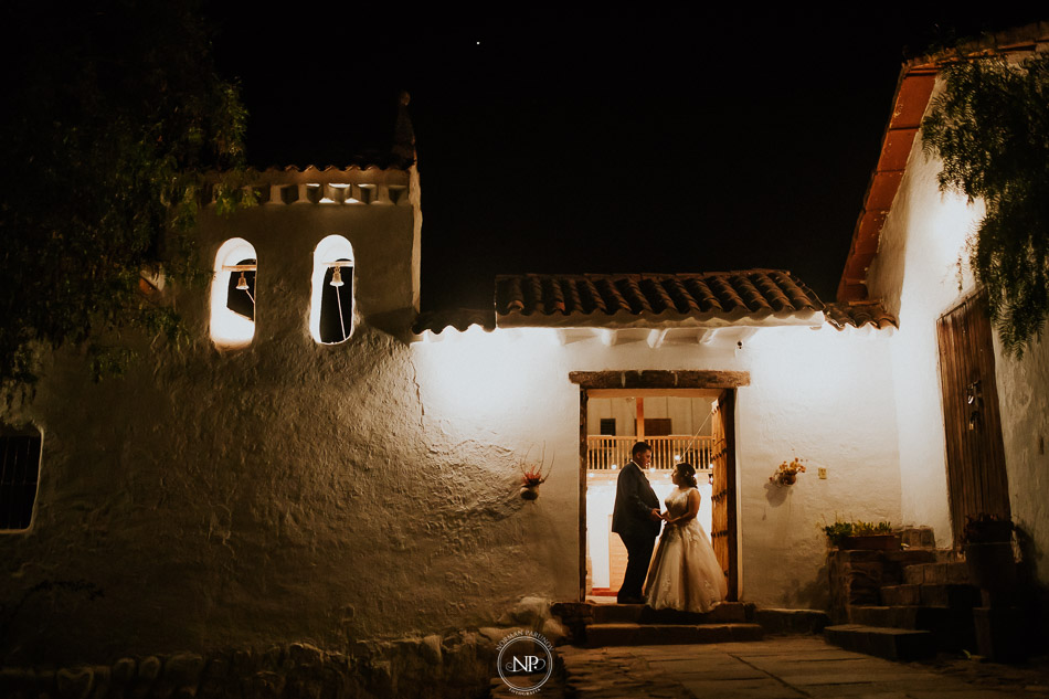 Destination wedding en Hacienda Canopata, Arrecife catering, Cusco Perú, fotoperiodismo de bodas, Norman Parunov