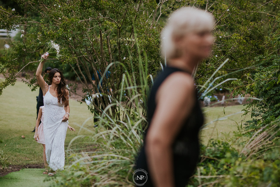 Casamiento de día en Campolobos, fotoperiodismo de bodas, Norman Parunov