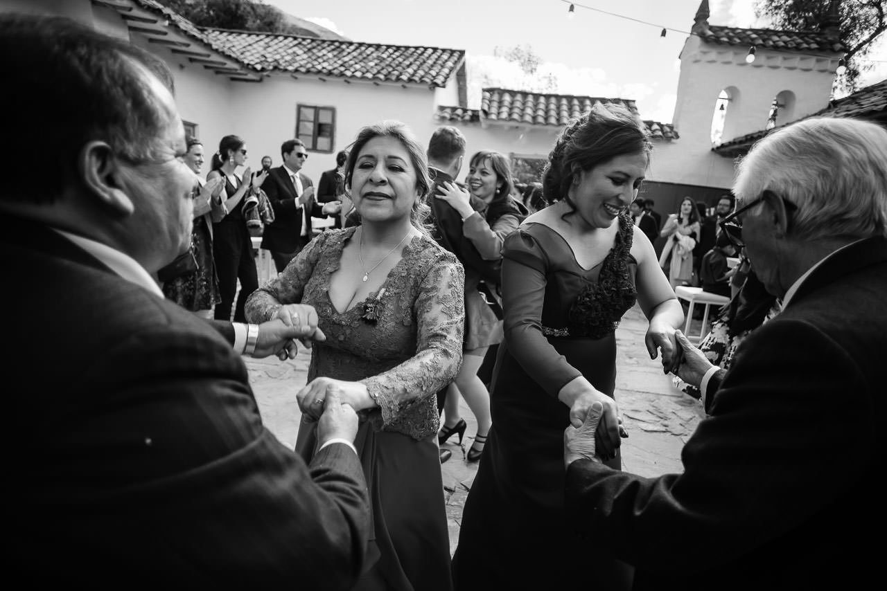 matrimonio en cusco, destination wedding, hacienda canopata, norman parunov